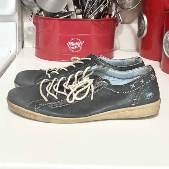 5/$15 MUST BUNDLE Cloud Casual Sneakers - Picture 2 of 7